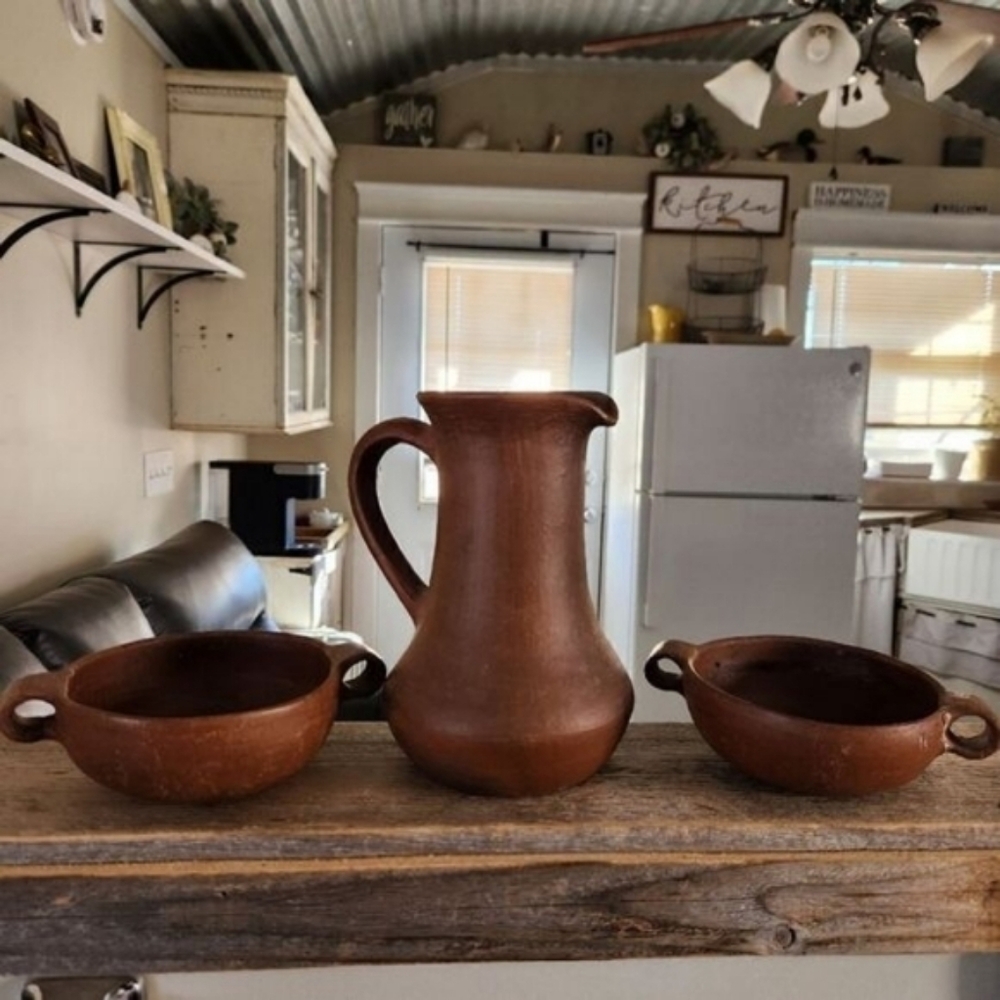 Vintage Earthenware bowls & Pitcher Latin America Maya Peruvian